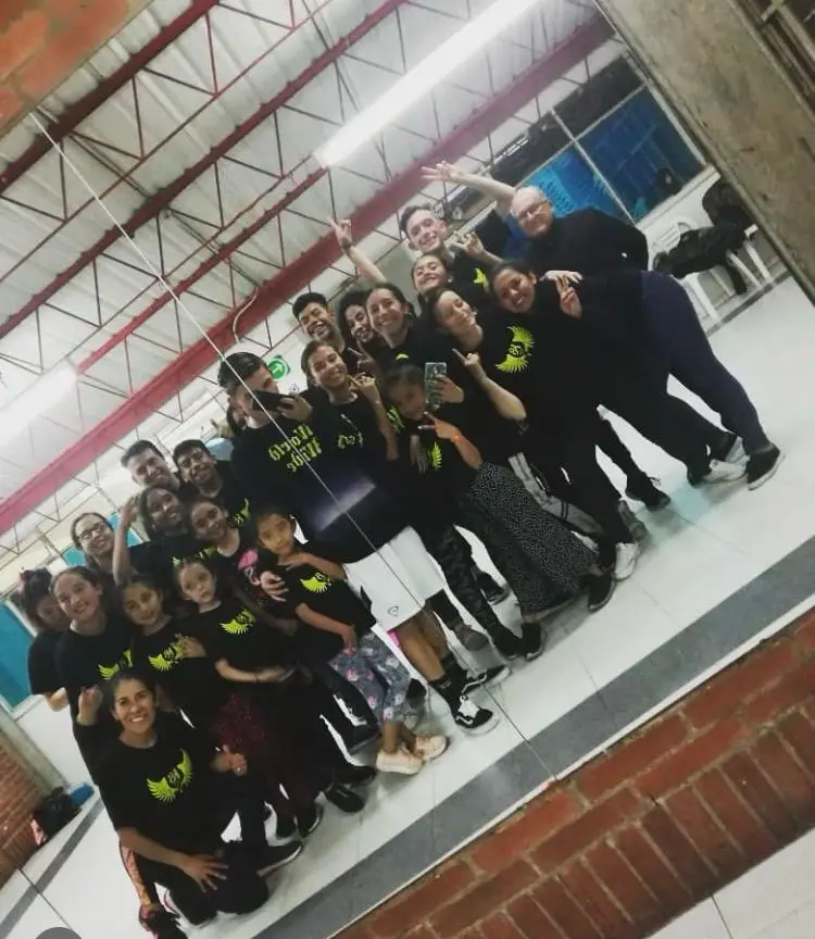 Ensayos en la casa de la juventud de la localidad de Los Mártires 