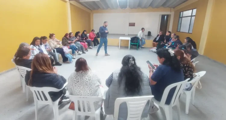 Un celular, una conexión, una idea y ganas para fortalecer el emprendimiento